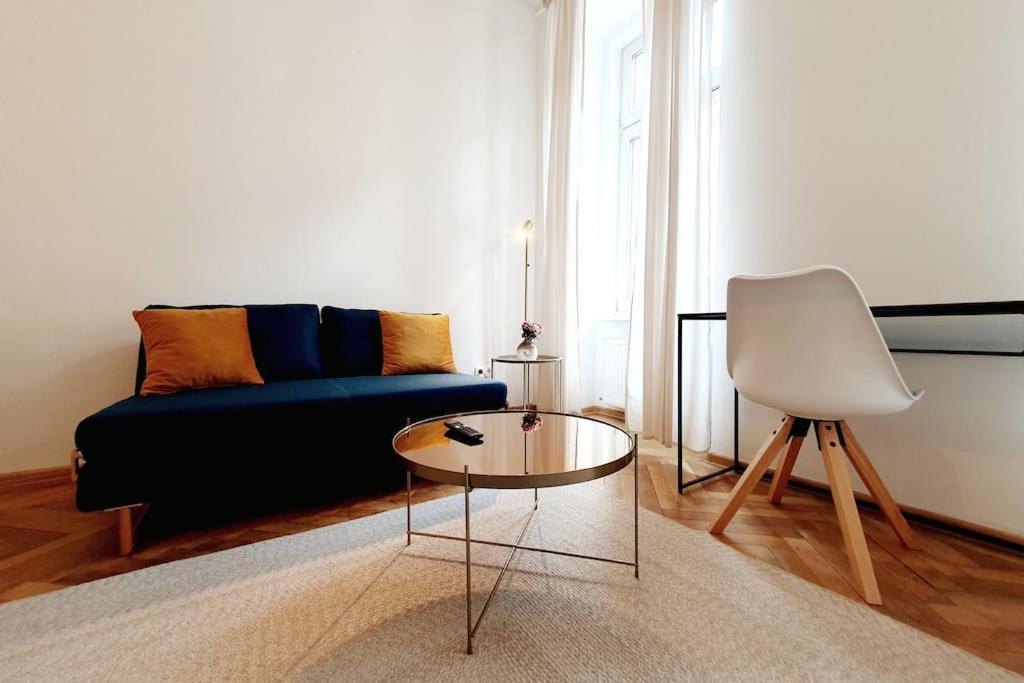 Savoir Vivre Apartments Rosinagasse Viena Habitación foto